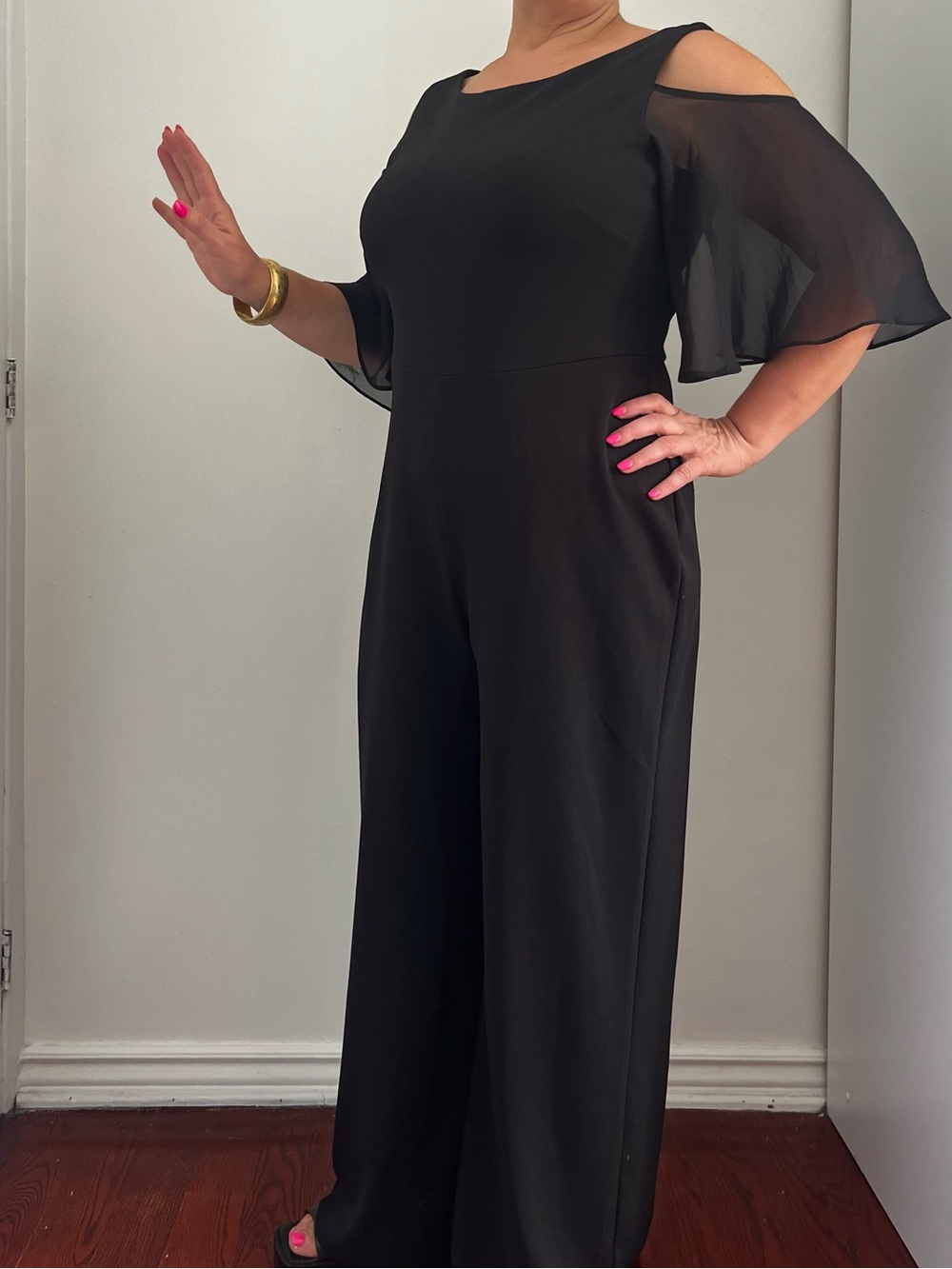 Elegant Black Cold-Shoulder Wide-Leg Jumpsuit